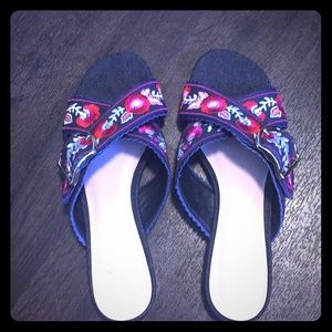 NWOT Kate Spade Denim & Floral cross strap flat 8